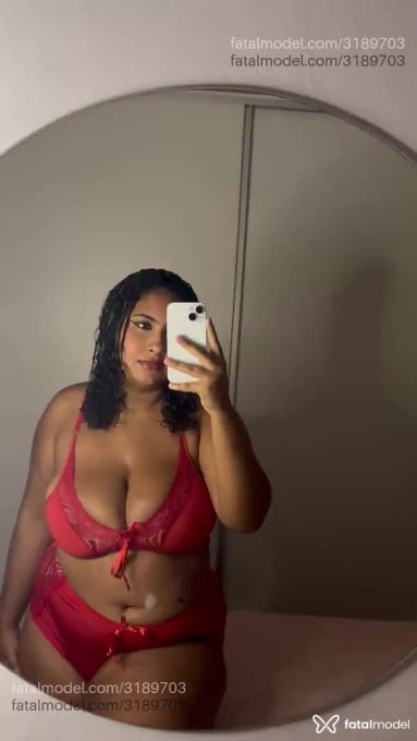 Acompanhante mulher morena (o) de olhos castanhos em Virtual Acompanhante mulher morena (o) de olhos castanhos em Virtual - Fernanda