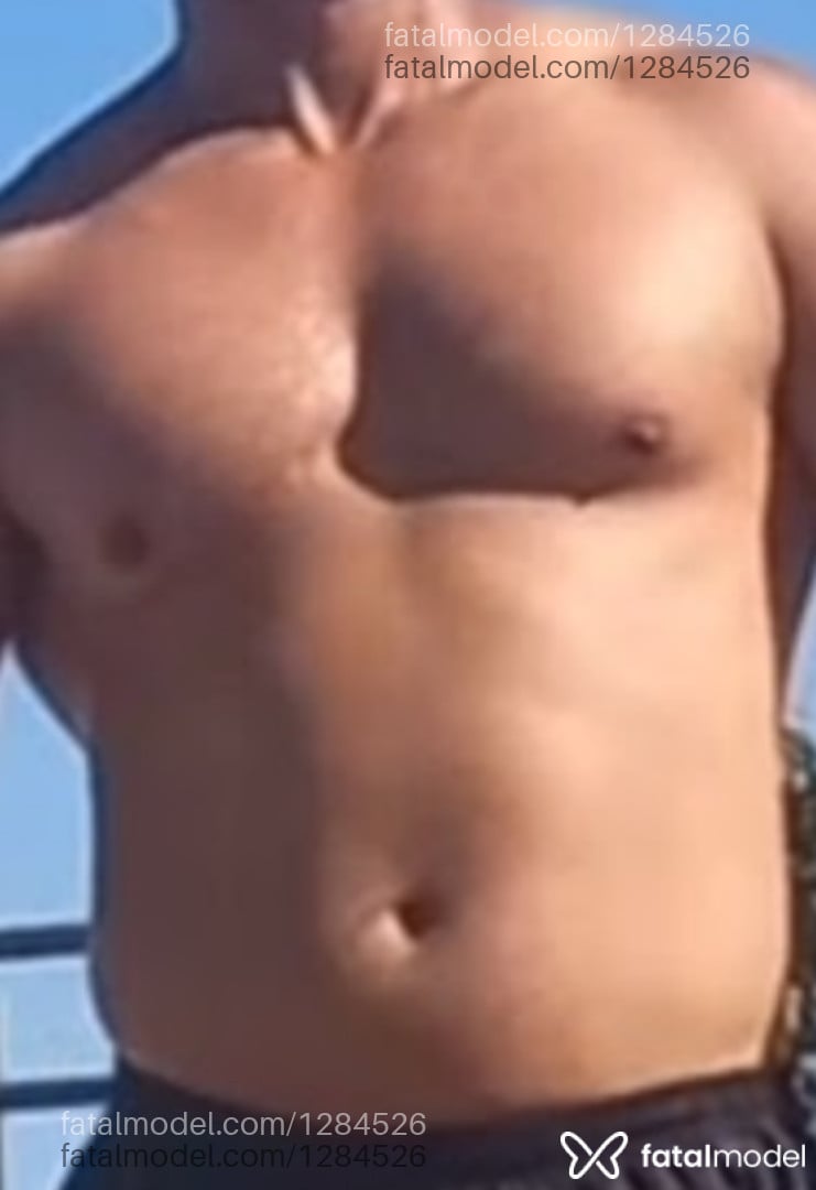 Acompanhante homem morena (o) de olhos pretos - Rodrigo