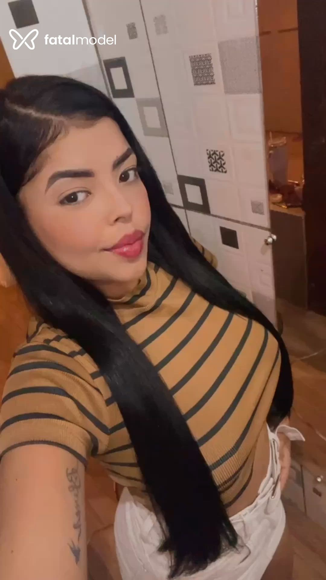 Acompanhante mulher morena (o) de olhos castanhos - Kyslla Fontinelle