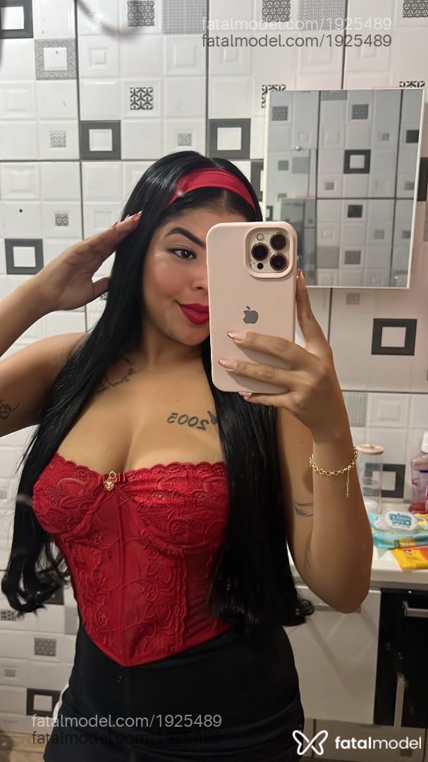 Acompanhante mulher morena (o) de olhos castanhos - Kyslla Fontinelle