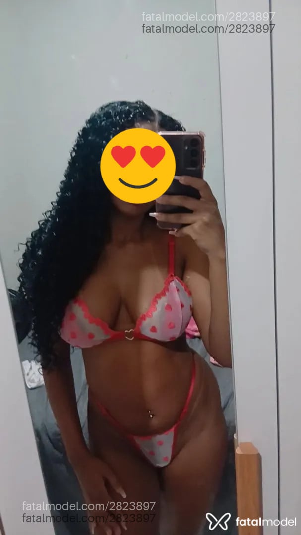 Acompanhante mulher morena (o) de olhos pretos - Barbara