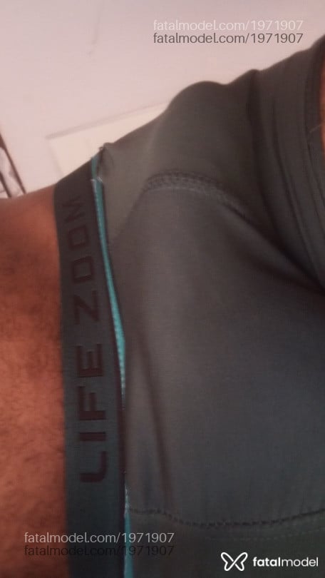 Acompanhante homem morena (o) de olhos pretos - Rodrigo
