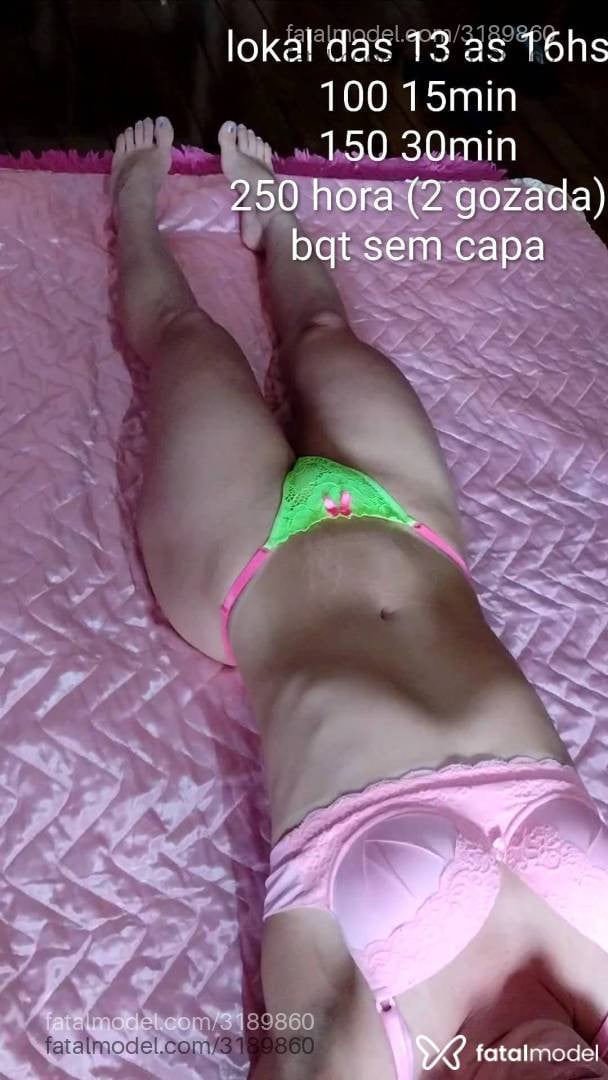 Acompanhante mulher loira (o) de olhos castanhos - Esmeralda