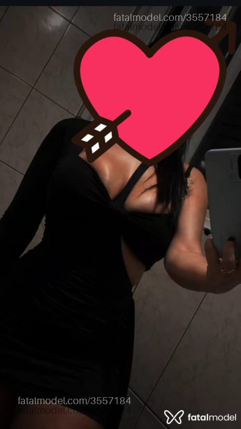 Acompanhante mulher morena (o) de olhos castanhos - Scarlet
