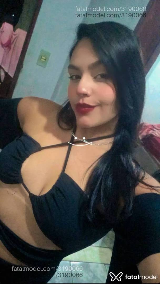 Acompanhante mulher morena (o) de olhos castanhos em Brasília Acompanhante mulher morena (o) de olhos castanhos em Brasília - Beattriz