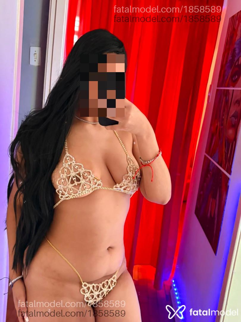 Acompanhante mulher morena (o) de olhos castanhos - Giovanna