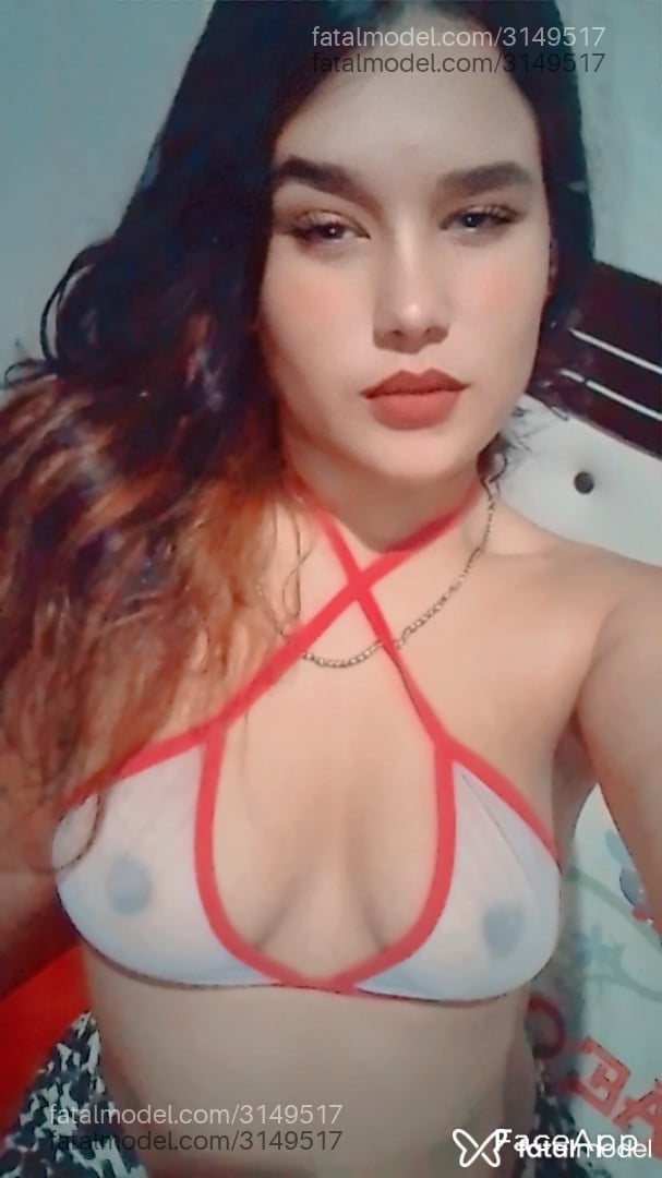 Acompanhante mulher morena (o) de olhos verdes - Maah Silvah
