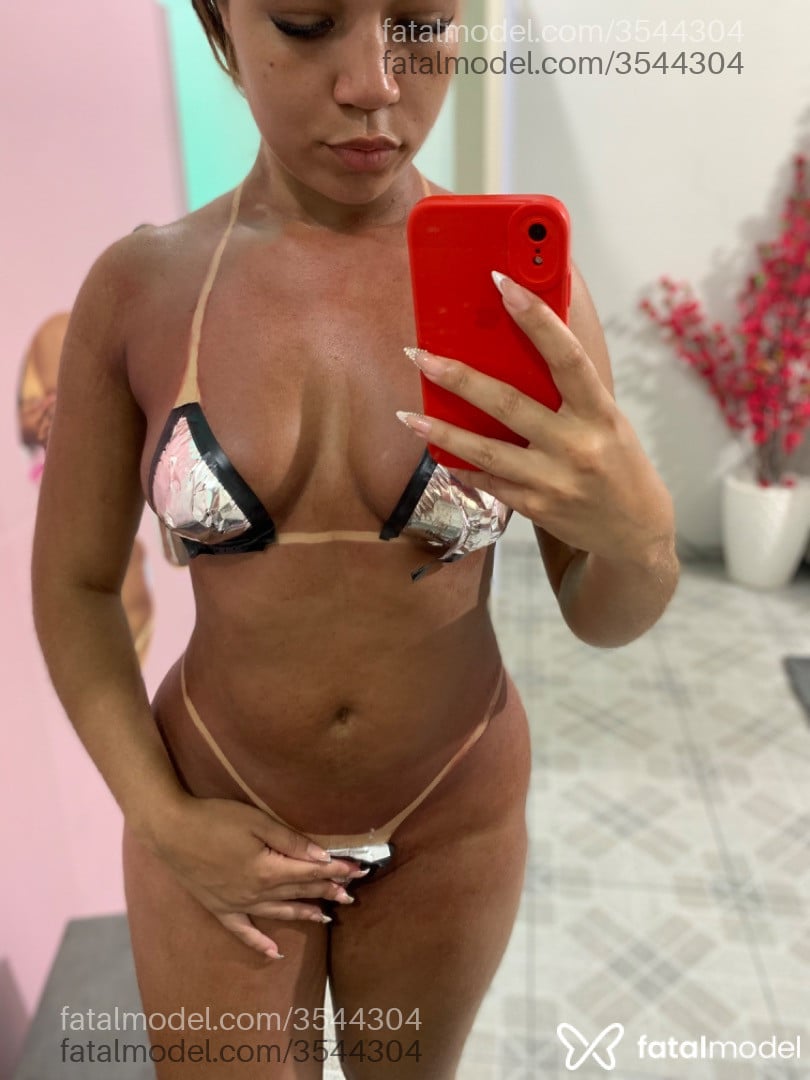 Acompanhante mulher loira (o) de olhos verdes - Jessica Silva
