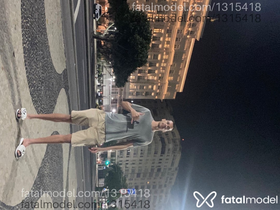 Acompanhante homem com cabelo castanho de olhos mel - Guilherme Grossão