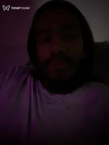 Acompanhante homem com cabelo castanho de olhos castanhos - Bruno Mineirin