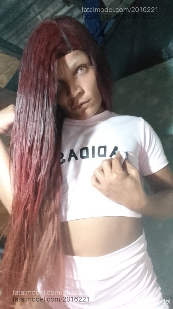 Acompanhante mulher trans morena (o) de olhos pretos - Anna Kelly