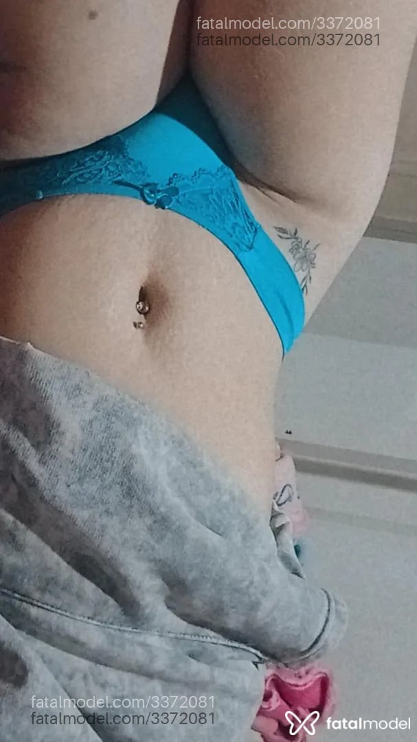 Acompanhante mulher com cabelo castanho de olhos mel - Vitoria