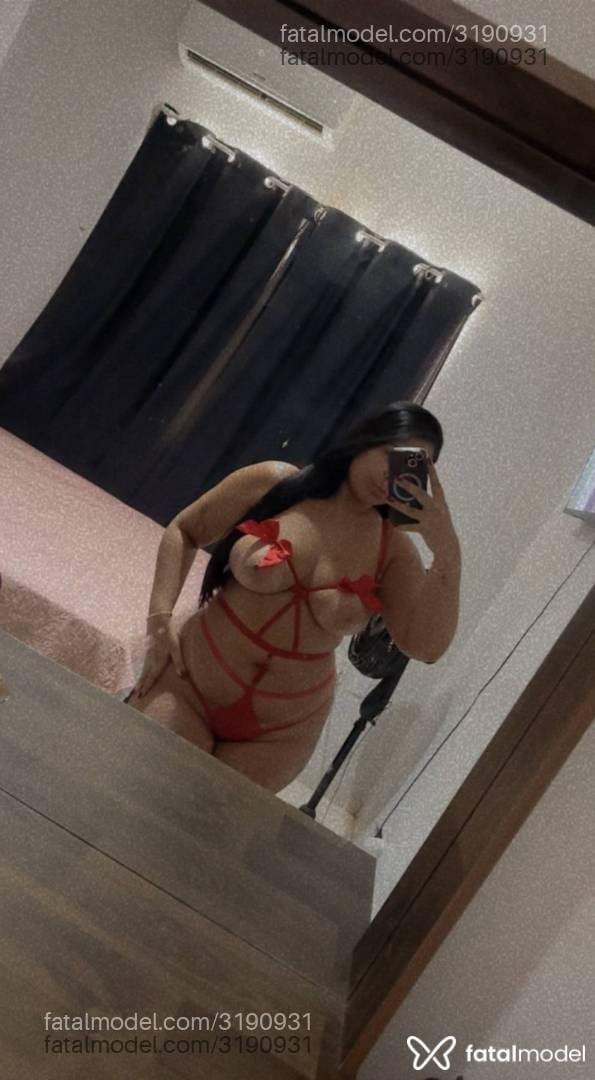 Acompanhante mulher morena (o) de olhos castanhos - Leticia