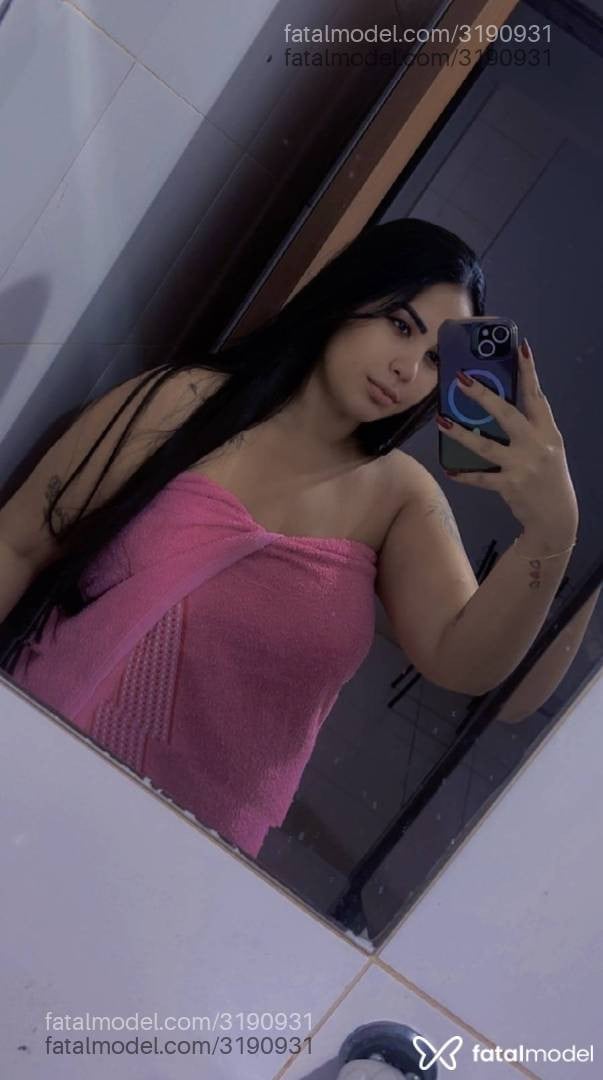 Acompanhante mulher morena (o) de olhos castanhos - Leticia