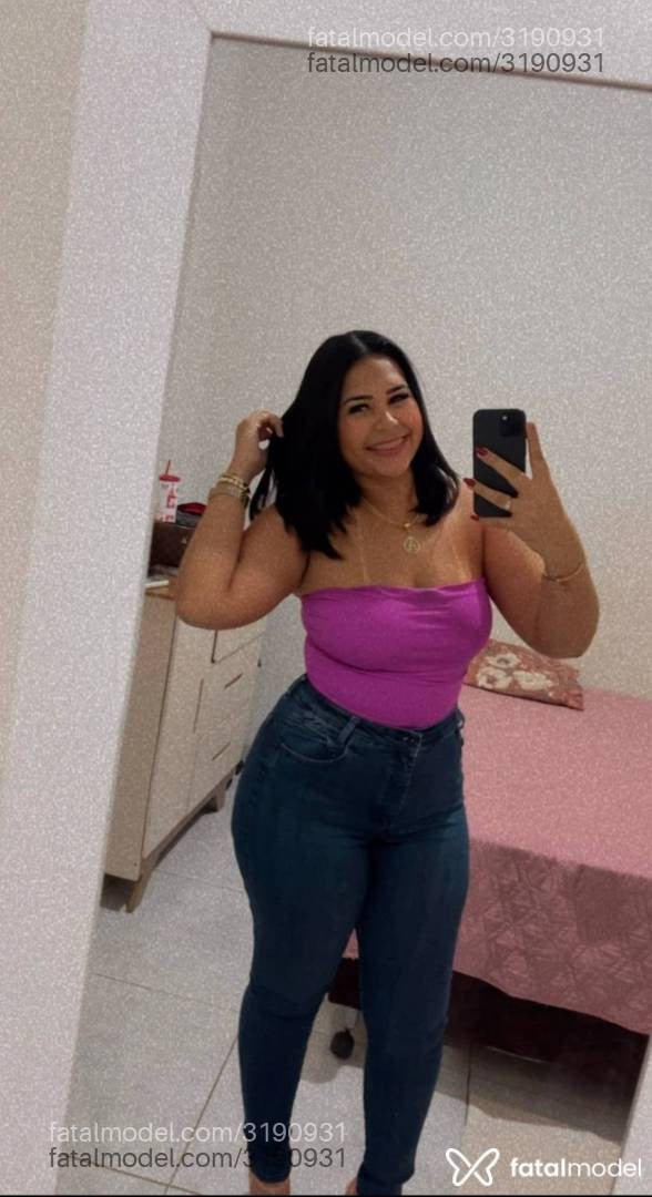 Acompanhante mulher morena (o) de olhos castanhos - Leticia