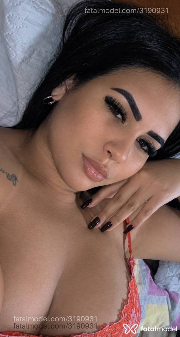 Acompanhante mulher morena (o) de olhos castanhos - Leticia