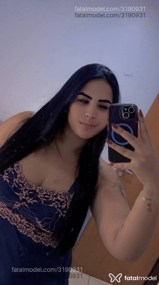 Acompanhante mulher morena (o) de olhos castanhos - Leticia