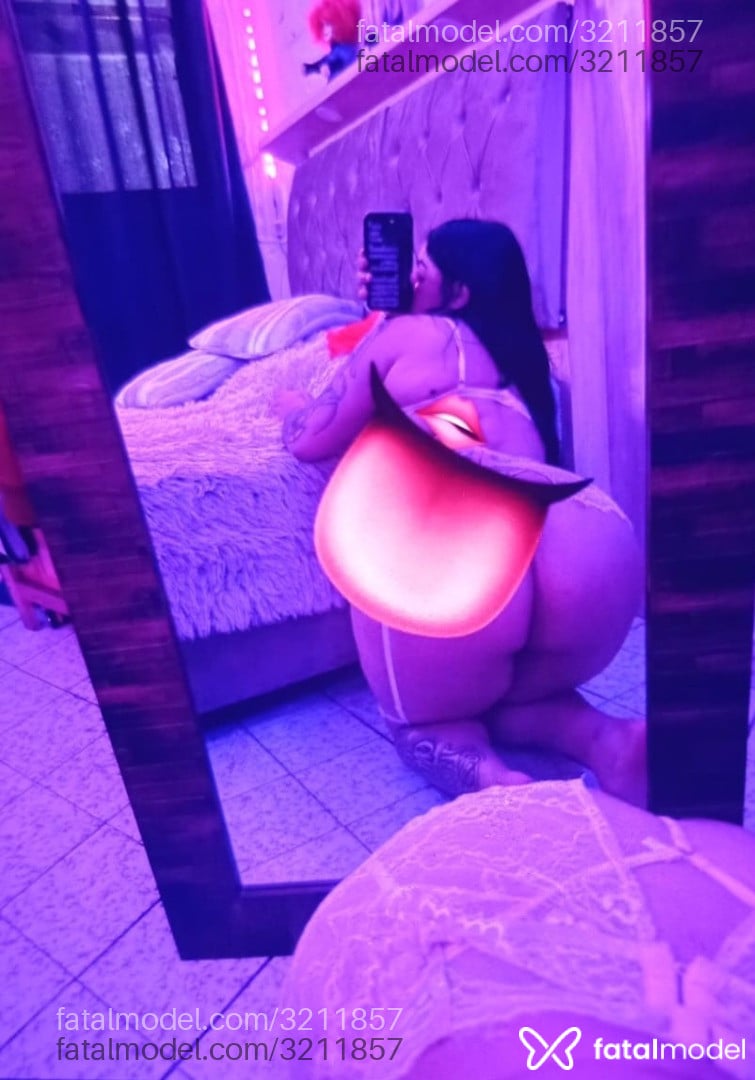 Acompanhante mulher morena (o) de olhos mel - Lary Fontinelle