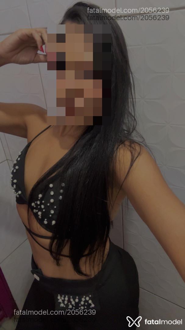Acompanhante mulher morena (o) de olhos pretos - Juliana