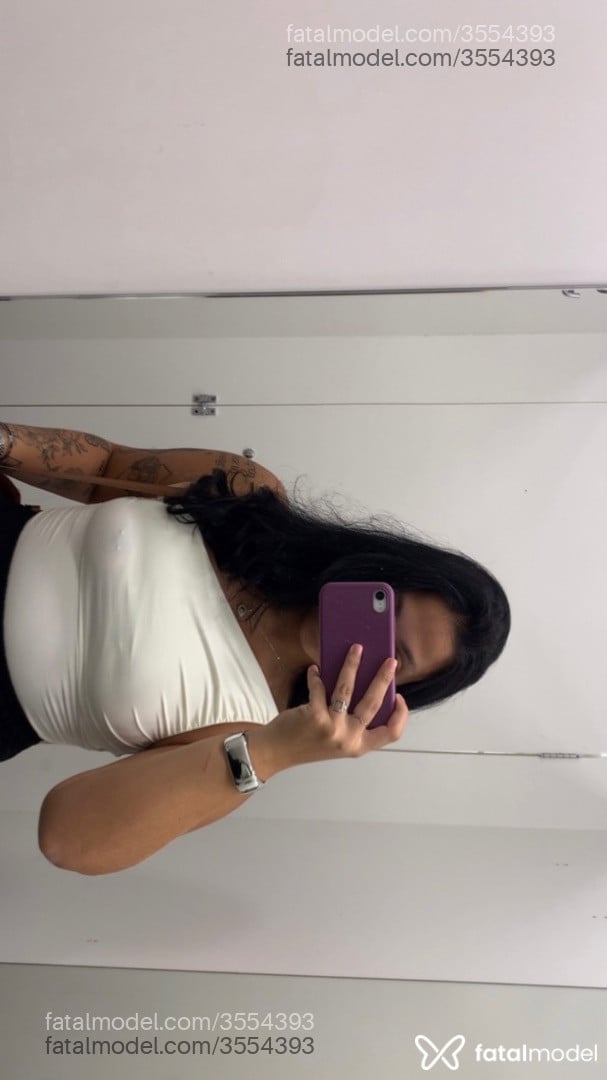 Acompanhante mulher morena (o) de olhos mel - Carol