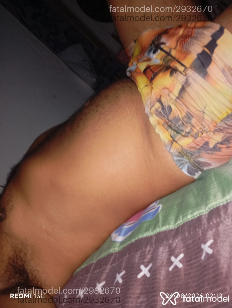 Acompanhante homem com cabelo grisalho de olhos castanhos - Morenocf Acompanhante homem com cabelo grisalho de olhos castanhos - Morenocf