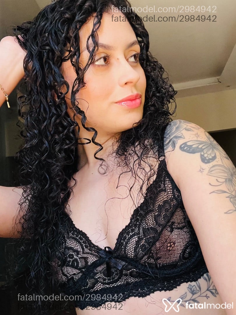 Acompanhante mulher morena (o) de olhos castanhos - Melissa Acompanhante mulher morena (o) de olhos castanhos - Melissa