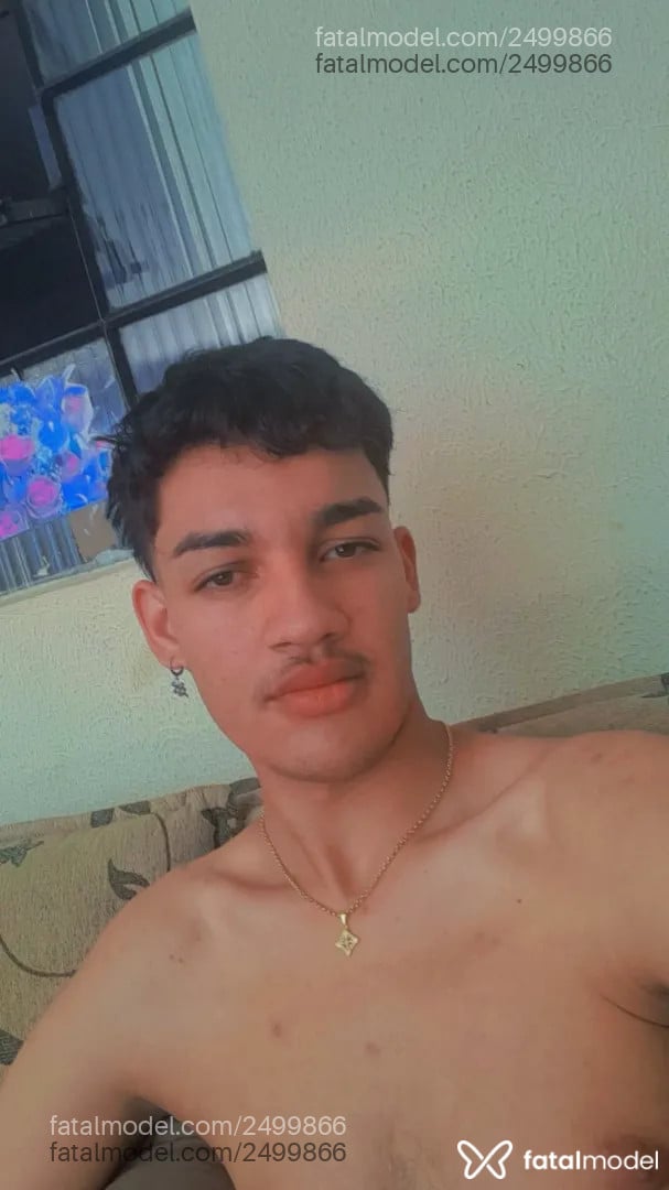 Acompanhante homem com cabelo castanho de olhos castanhos - Aphollo Gabriel Acompanhante homem com cabelo castanho de olhos castanhos - Aphollo Gabriel