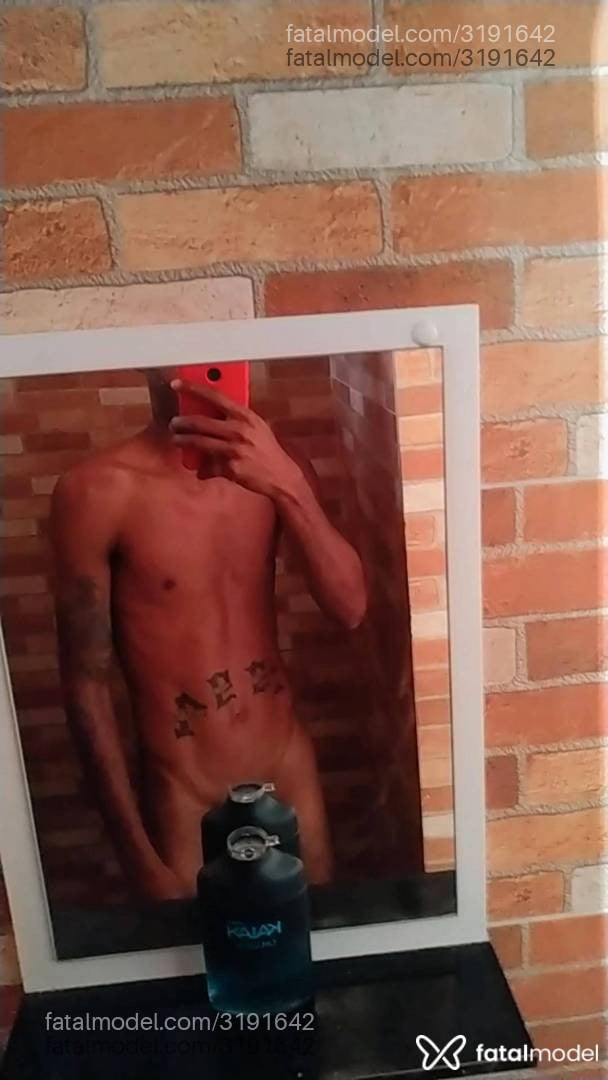 Acompanhante homem morena (o) de olhos castanhos em Rio de Janeiro - Christian