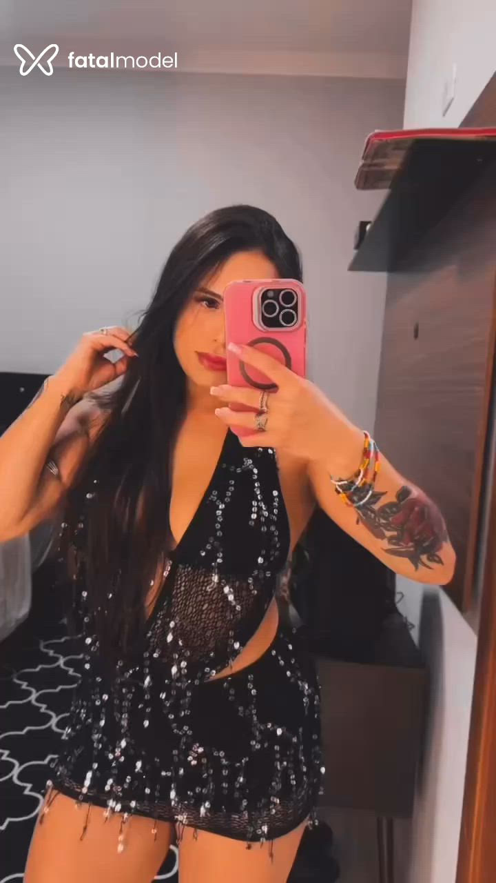 Acompanhante mulher com cabelo castanho de olhos castanhos - Mirela