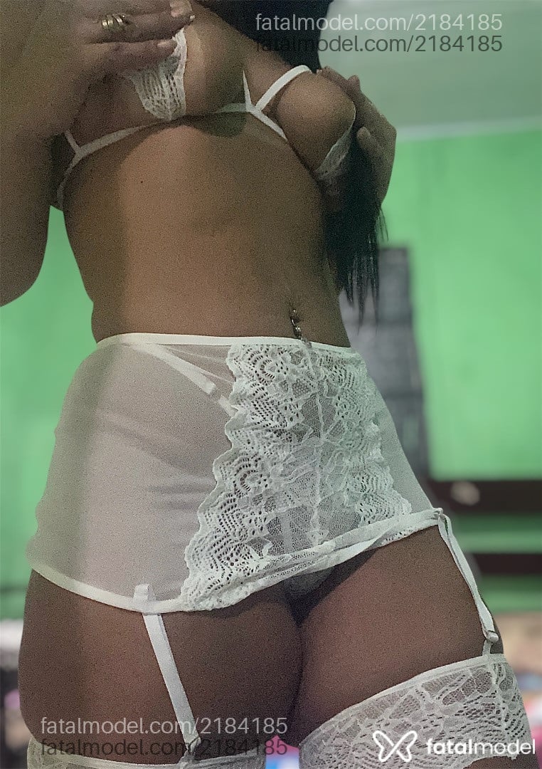 Acompanhante mulher morena (o) de olhos castanhos - Nanda