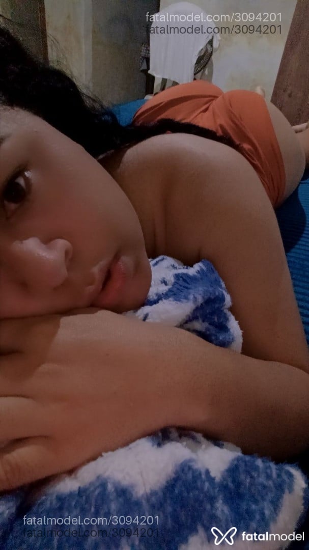Acompanhante mulher trans morena (o) de olhos castanhos - Palominha