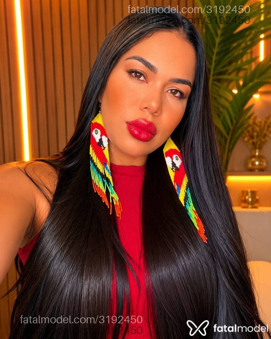 Acompanhante mulher com cabelo castanho de olhos castanhos em São Paulo - Maya