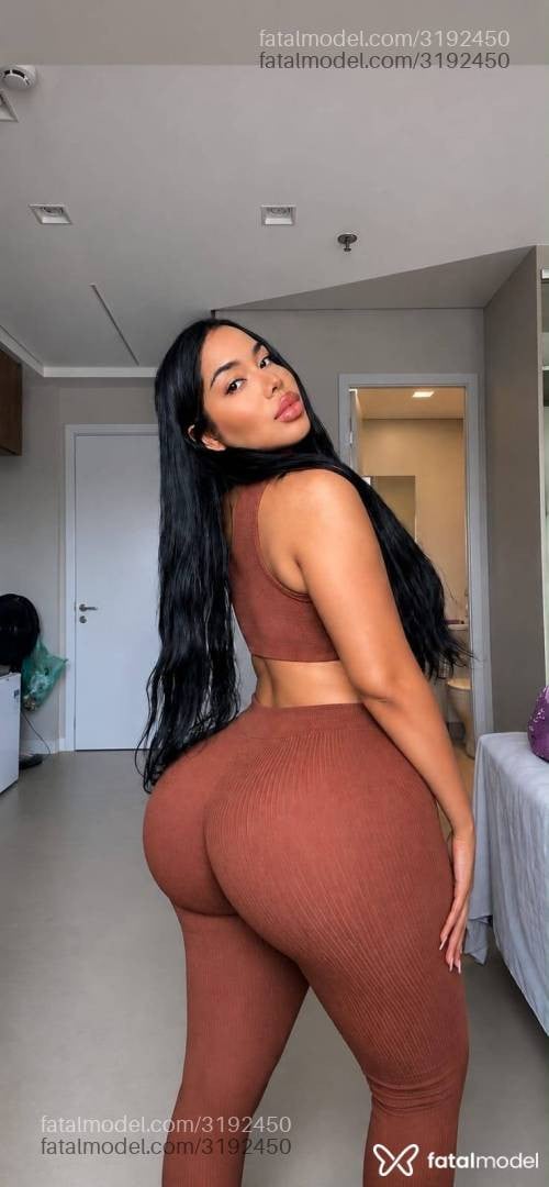 Acompanhante mulher com cabelo castanho de olhos castanhos em São Paulo - Maya