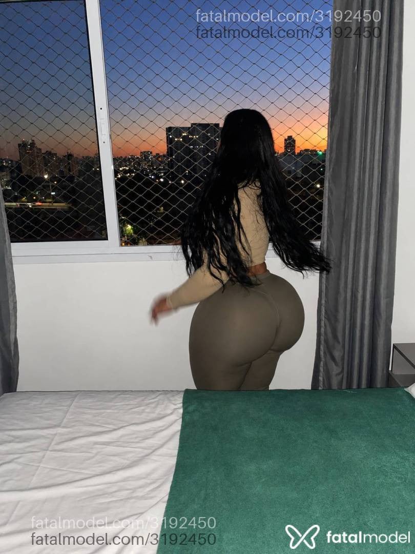 Acompanhante mulher com cabelo castanho de olhos castanhos em São Paulo - Mayaa