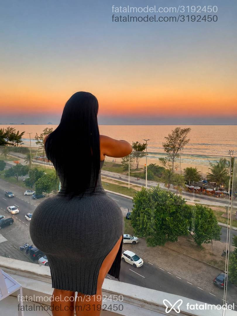 Acompanhante mulher com cabelo castanho de olhos castanhos - Maya Acompanhante mulher com cabelo castanho de olhos castanhos - Maya