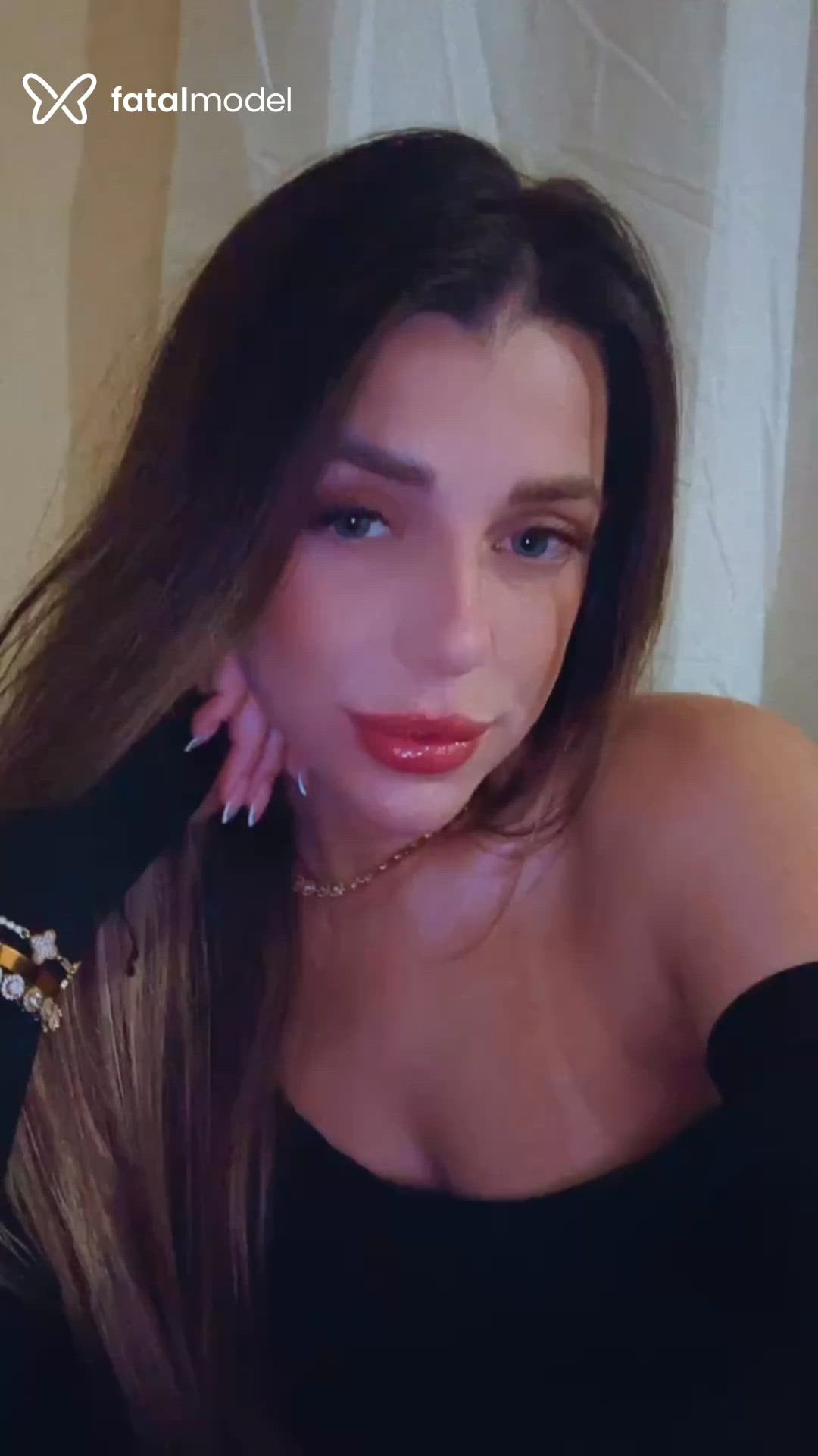 Acompanhante mulher loira (o) de olhos azuis - Liz