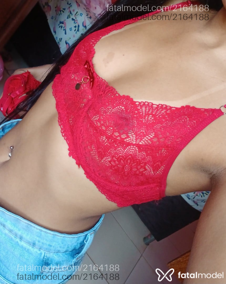 Acompanhante mulher morena (o) de olhos castanhos - Vivi