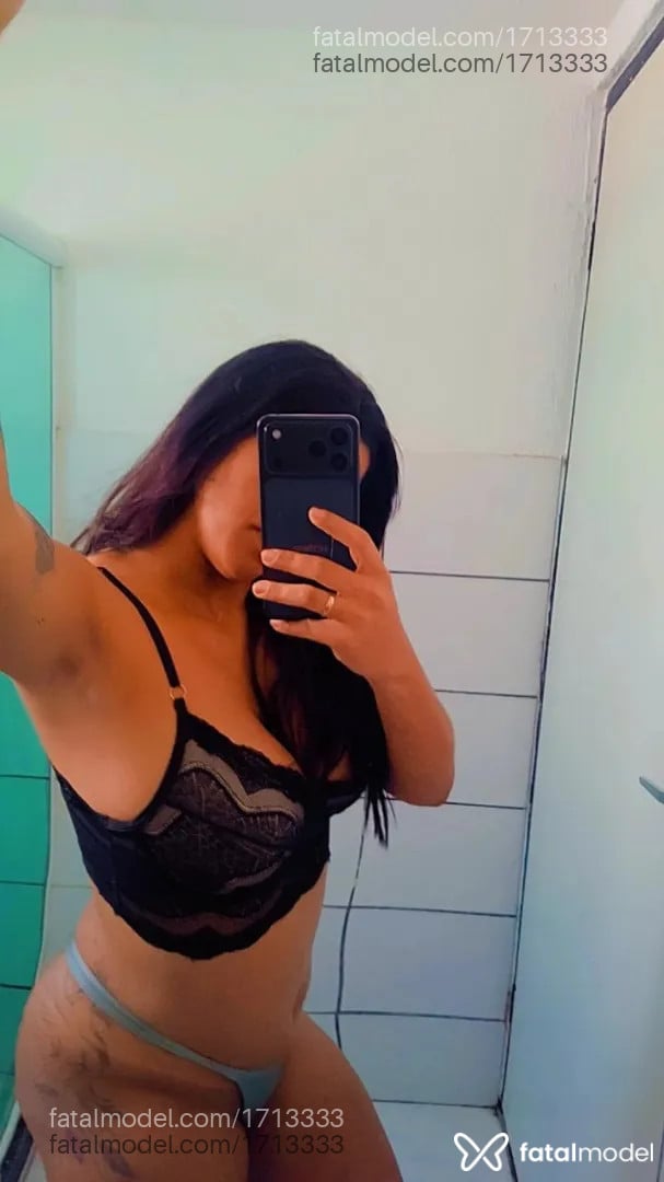 Acompanhante mulher morena (o) de olhos castanhos - Sabrina