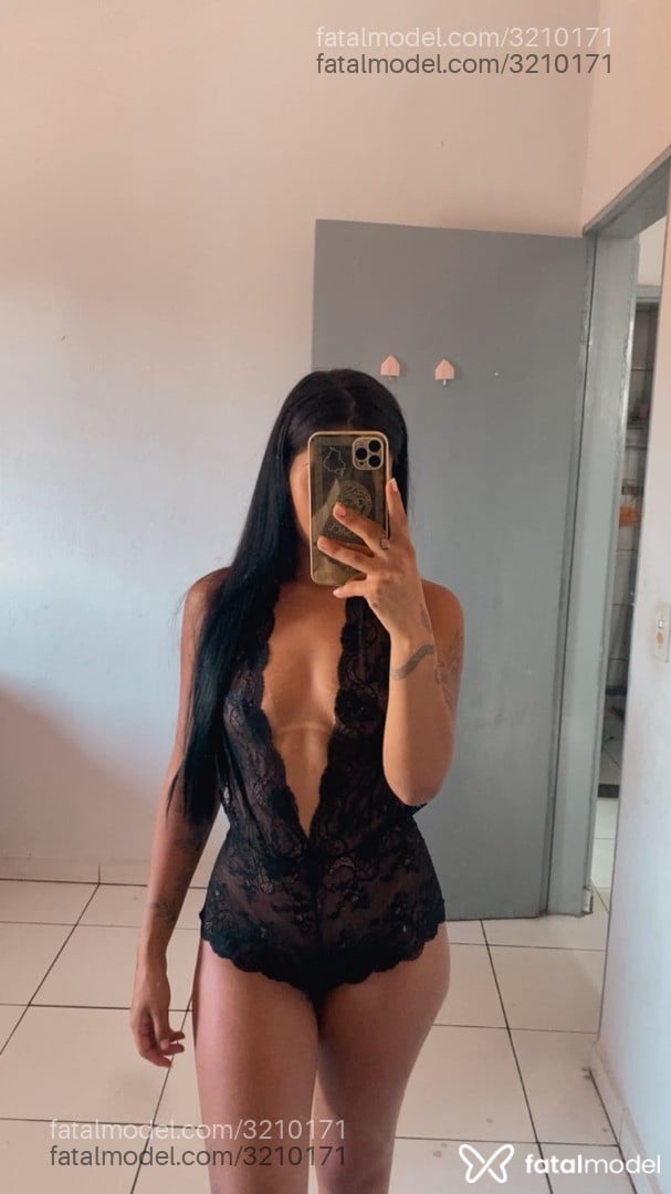 Acompanhante mulher morena (o) de olhos castanhos - Amanda