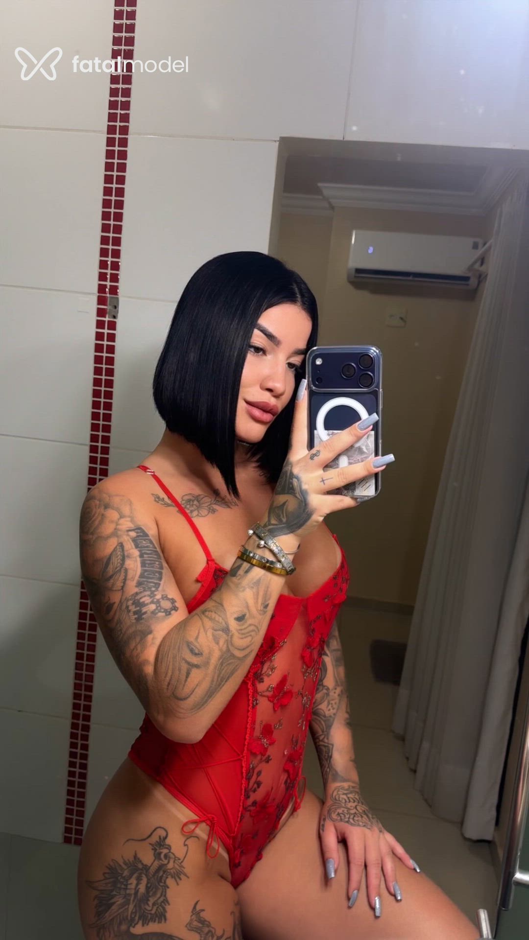 Acompanhante mulher morena (o) de olhos castanhos - Bruna Carvalho