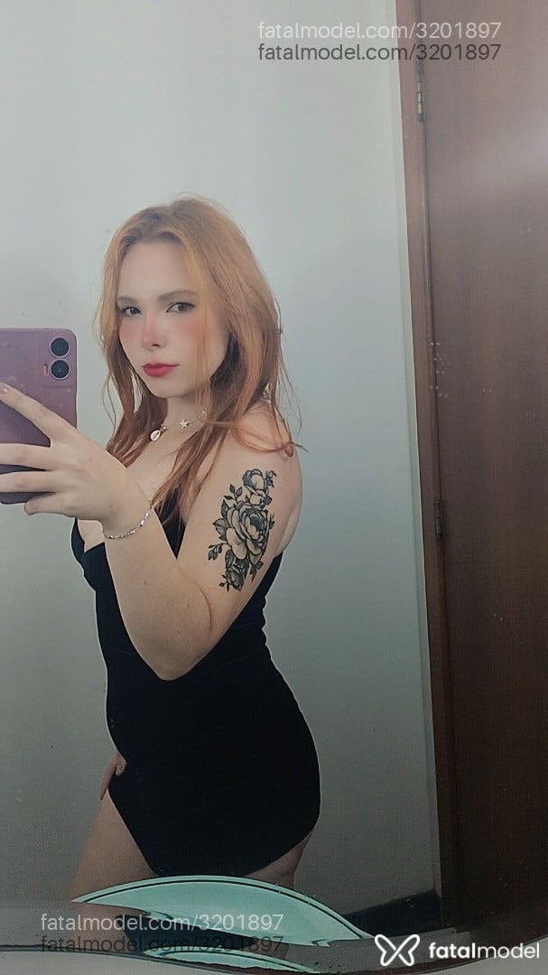 Acompanhante mulher ruiva (o) de olhos verdes - Juliana