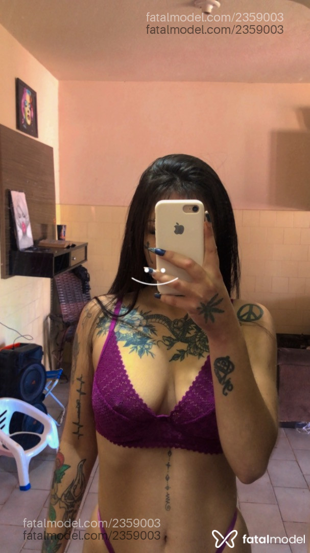 Acompanhante mulher morena (o) de olhos castanhos - Naty Acompanhante mulher morena (o) de olhos castanhos - Naty