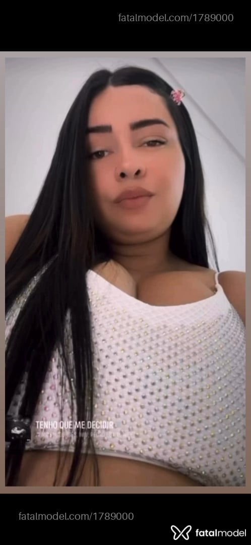 Acompanhante mulher morena (o) de olhos castanhos - Bruninha