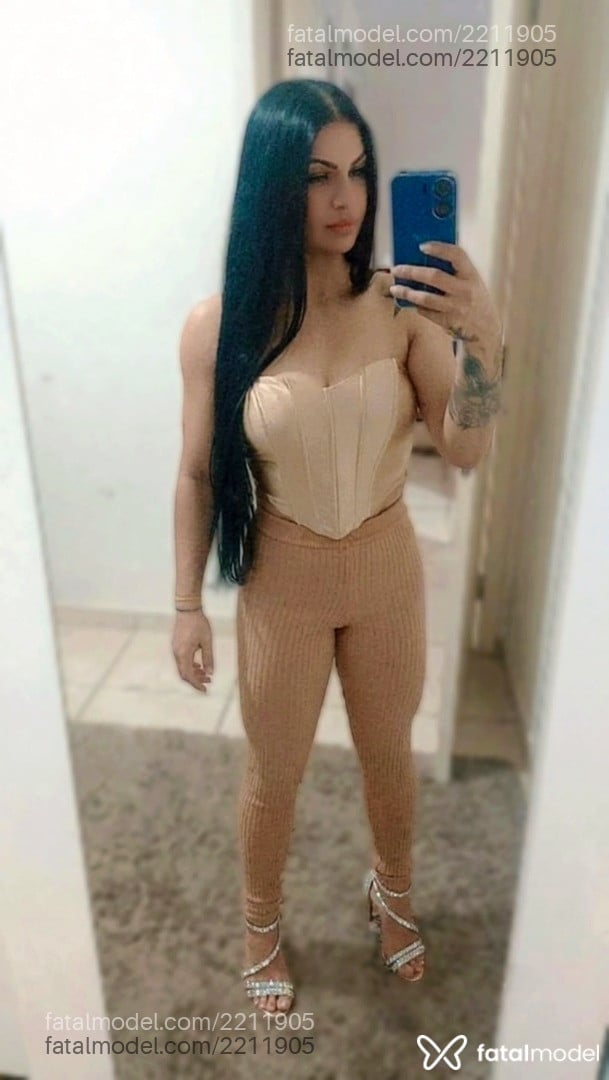 Acompanhante mulher morena (o) de olhos pretos - Eduarda