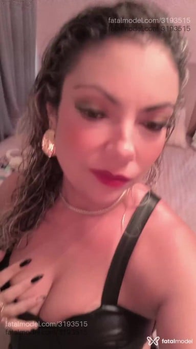 Acompanhante mulher loira (o) de olhos verdes em São José - Luana