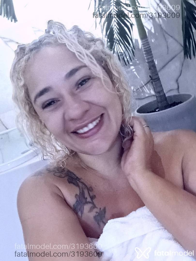 Acompanhante mulher loira (o) de olhos castanhos em Juazeiro - Anna