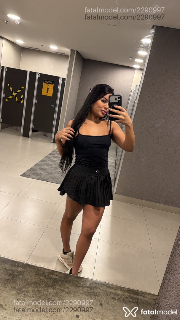 Acompanhante mulher morena (o) de olhos pretos - Júlia Acompanhante mulher morena (o) de olhos pretos - Júlia
