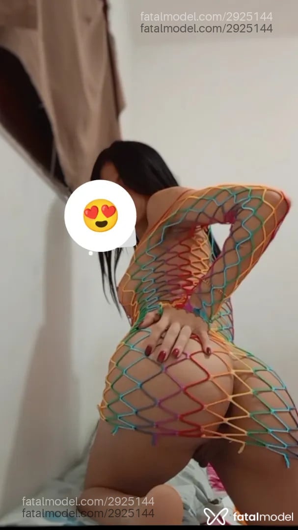 Acompanhante mulher morena (o) de olhos castanhos - Isabelle