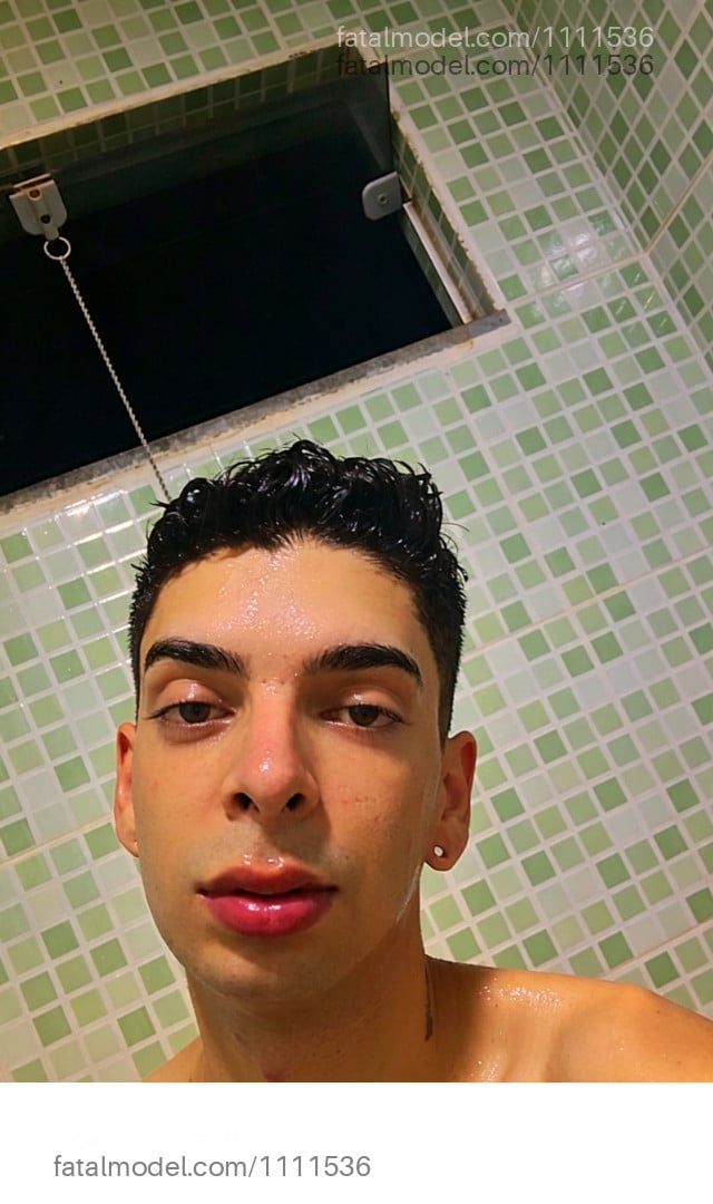Acompanhante homem morena (o) de olhos castanhos - Lostboy