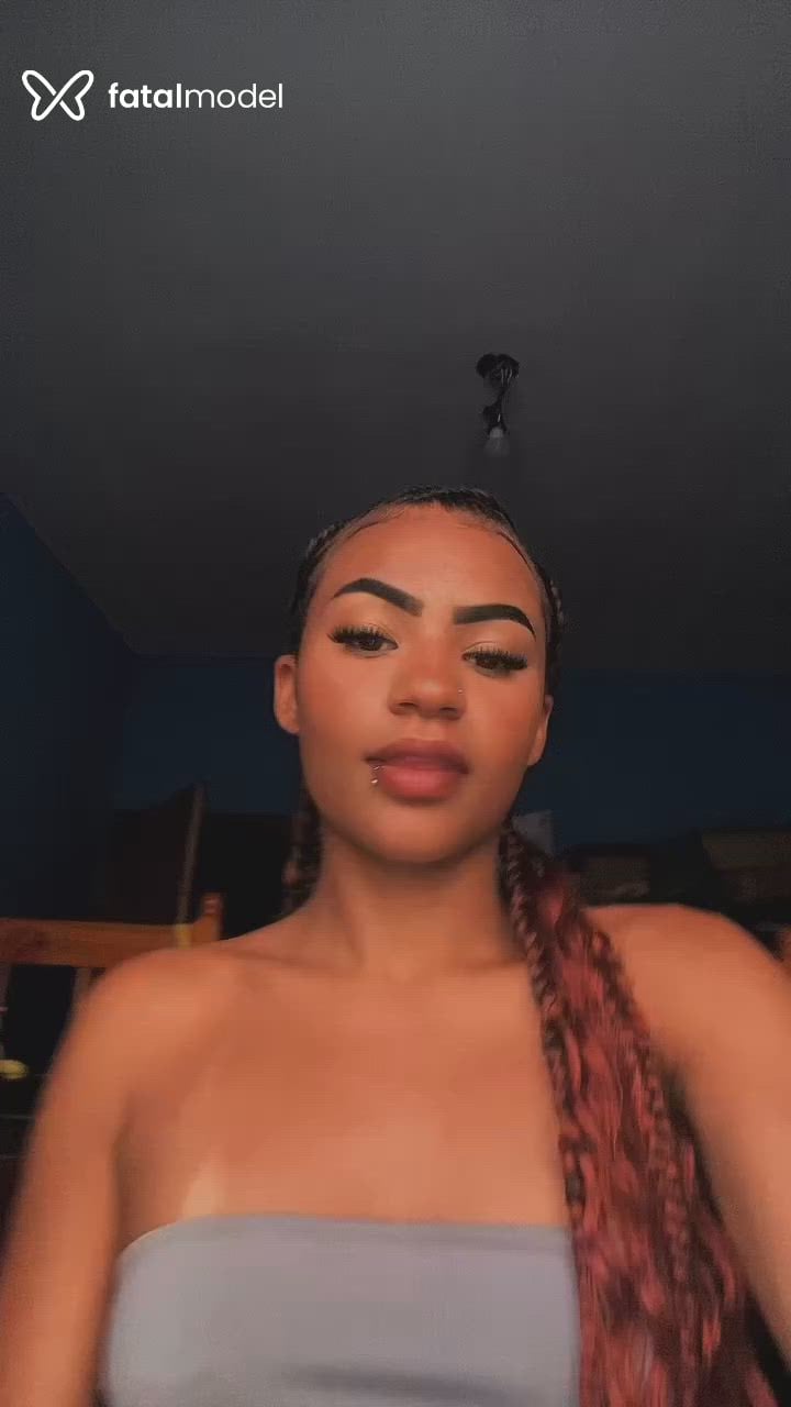 Acompanhante mulher morena (o) de olhos castanhos - Lunna